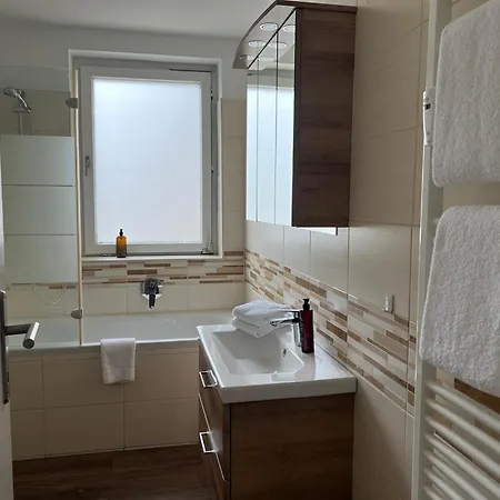 Hideaway In Mit Frühstück Und Badeplatz In Sankt Wolfgang