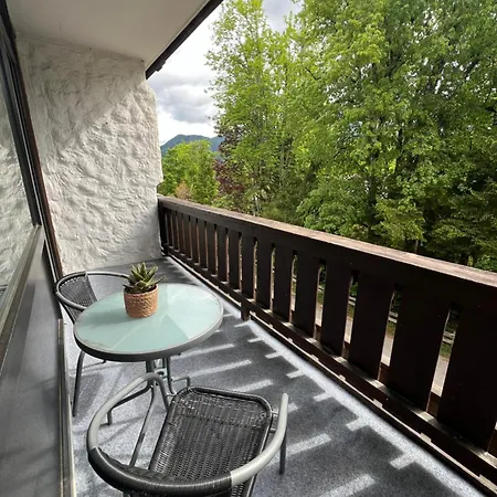 Hideaway In Mit Frühstück Und Badeplatz In Sankt Wolfgang Apartment *